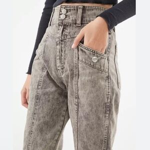 NWOT • BDG • Sofia Yolk High Waisted Acid Wash Jeans •